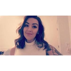 Meet your Posher, Alyssa